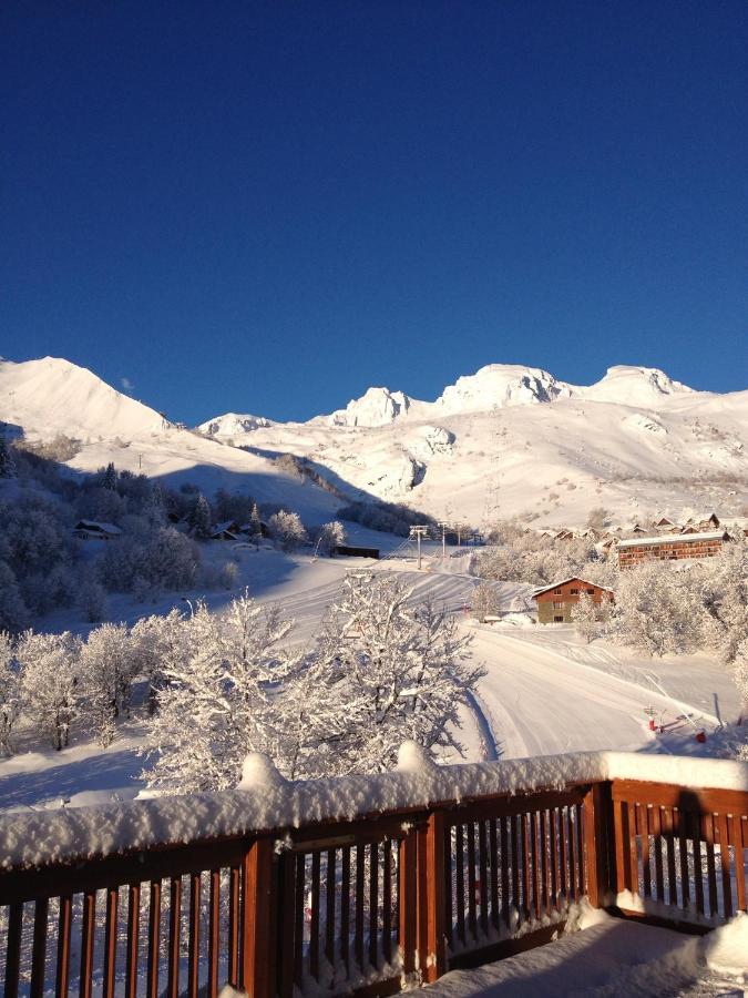 Chalet Beausoleil 4 Etoiles - Prestige - Au Pied Du Col De La Croix De Fer سا سورلا دارْف المظهر الخارجي الصورة